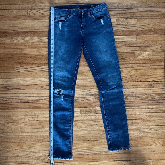 Blank NYC Classic Skinny Distressed Jeans - Picture 9 of 11